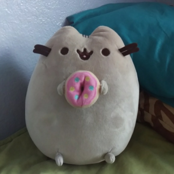 pusheen donut plush